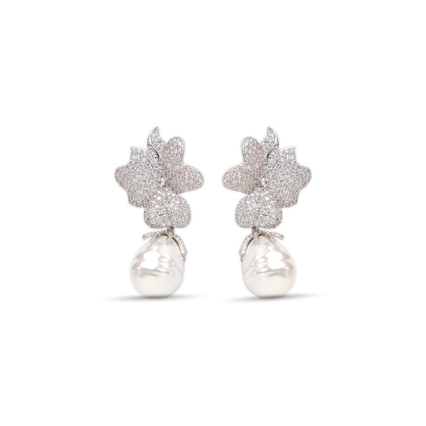 Demi Pearl Earrings