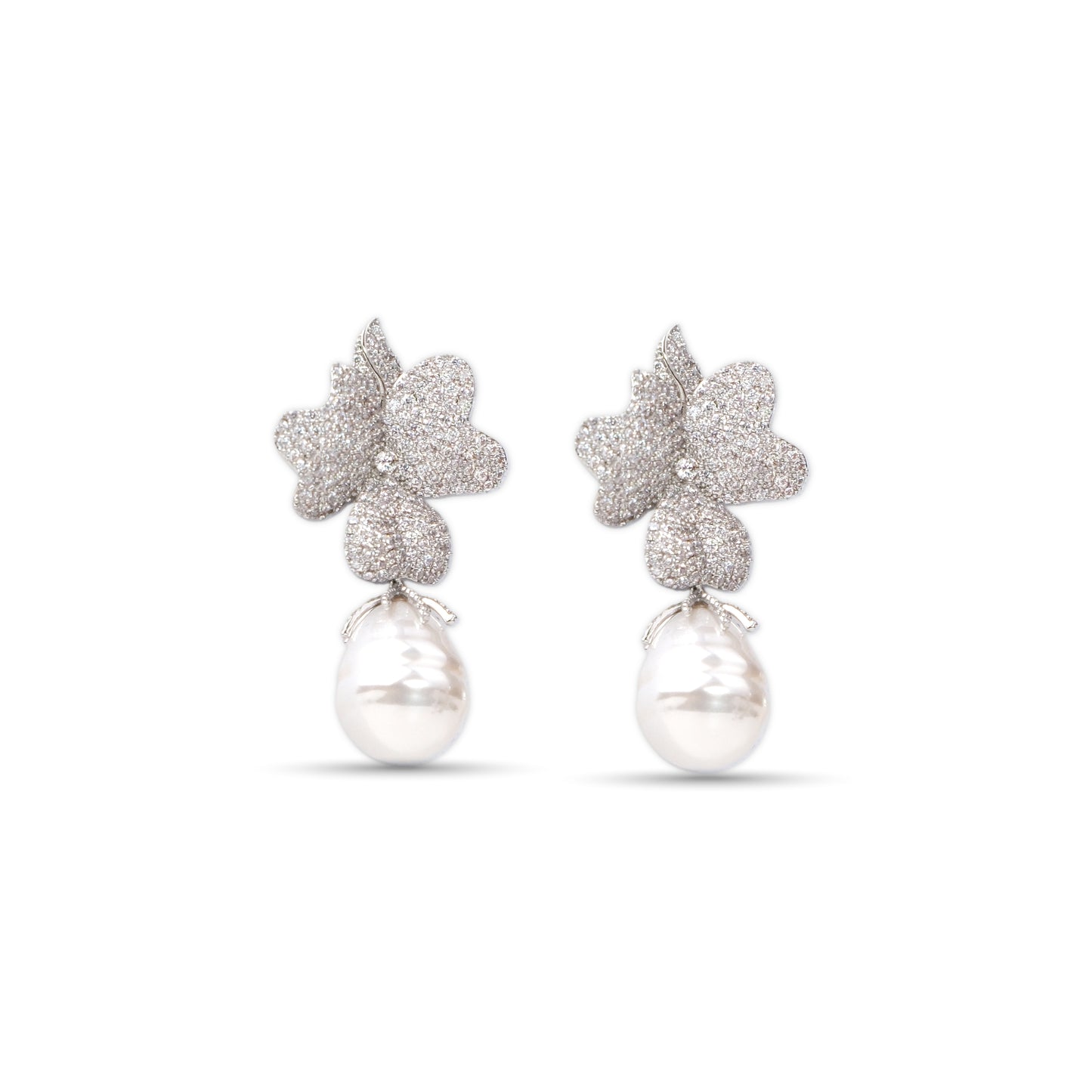 Demi Pearl Earrings