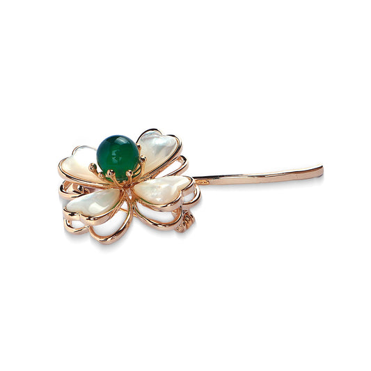 Fleur Brooch in Mother of Pearl