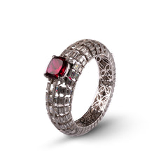 Fleuron Garnet Bracelet