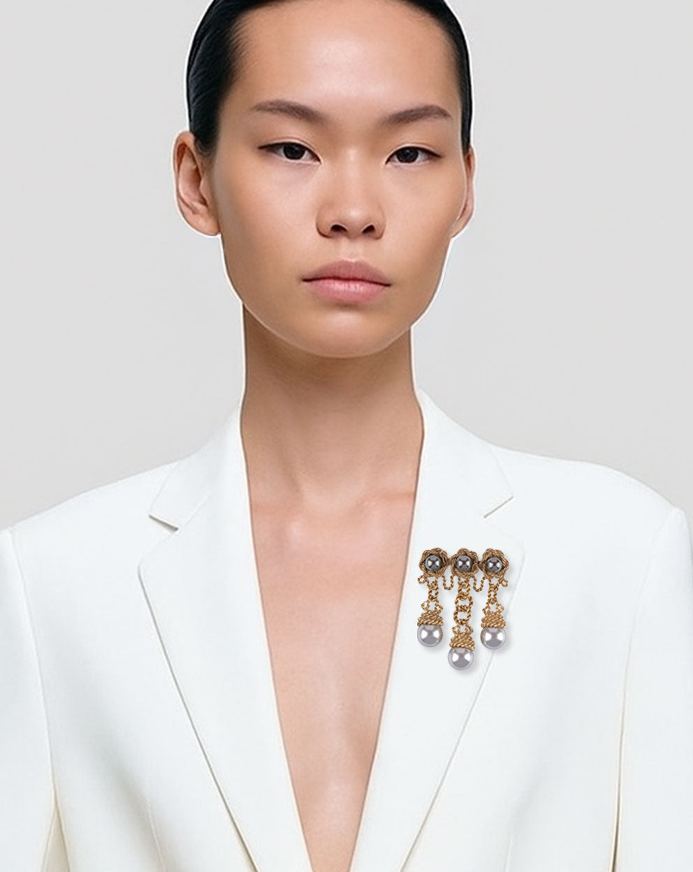 Throne of Petals Brooch