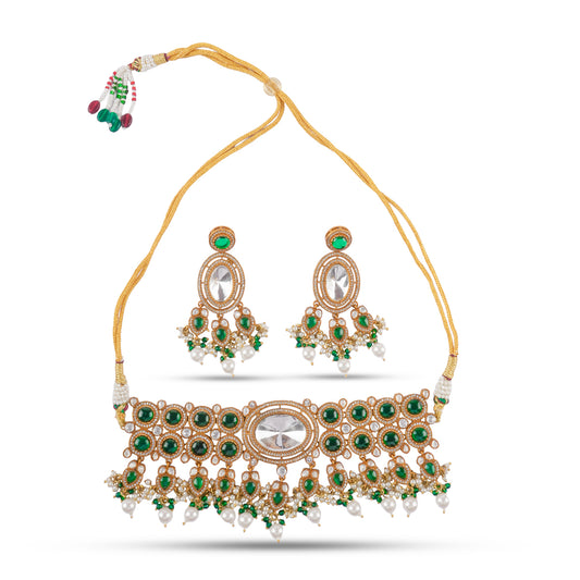Emerald green kundan choker necklace set with uncut polki stones and pearl drops – luxury handcrafted jewellery by Atelier Maharanibagh.