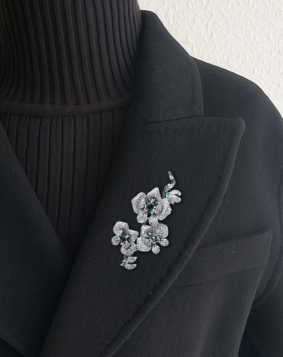 Émeraude Fleur Brooch