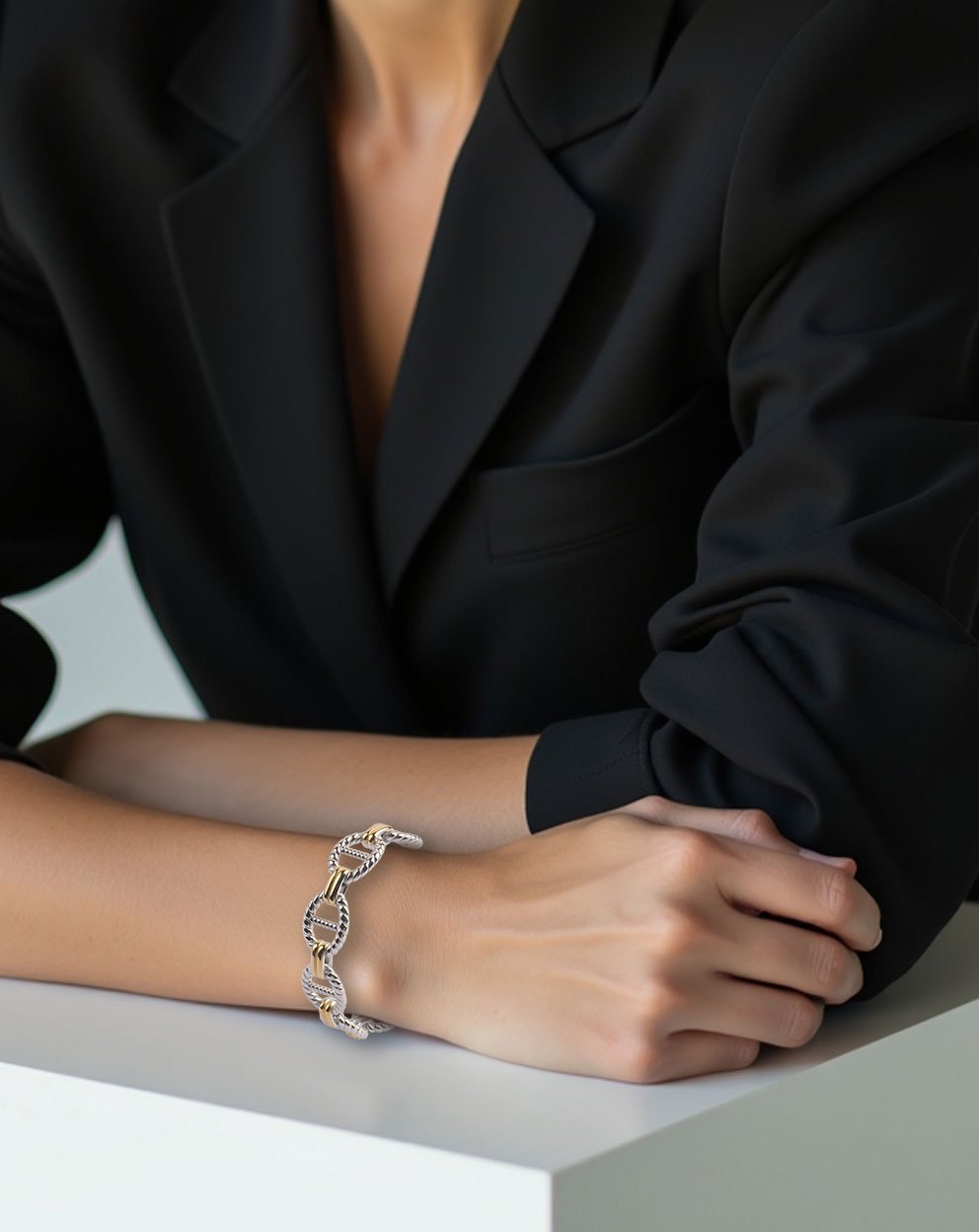 Rhea Chain Bracelet - MBAGH